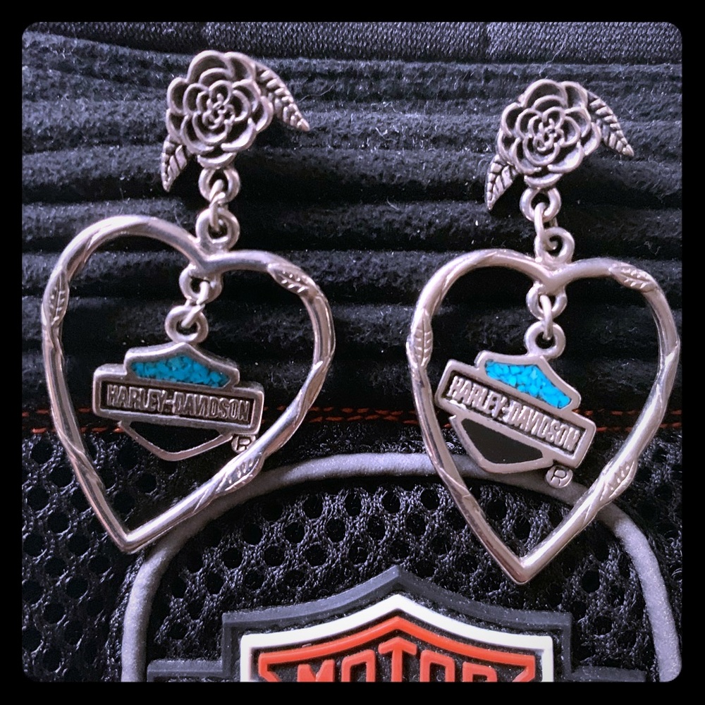 HD earrings
